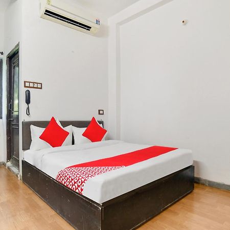 Oyo Flagship Hotel Shree United Indore Buitenkant foto