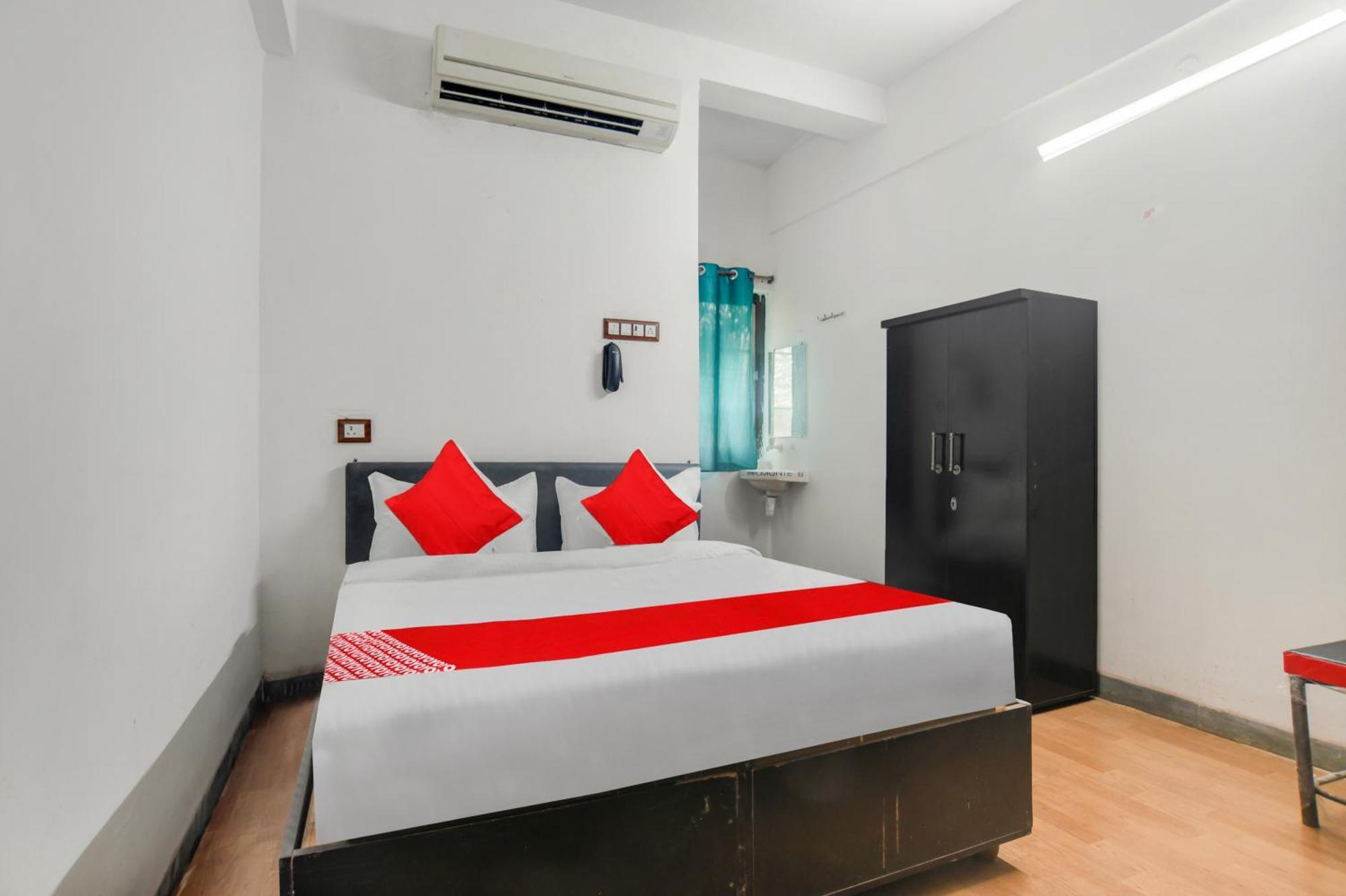 Oyo Flagship Hotel Shree United Indore Buitenkant foto