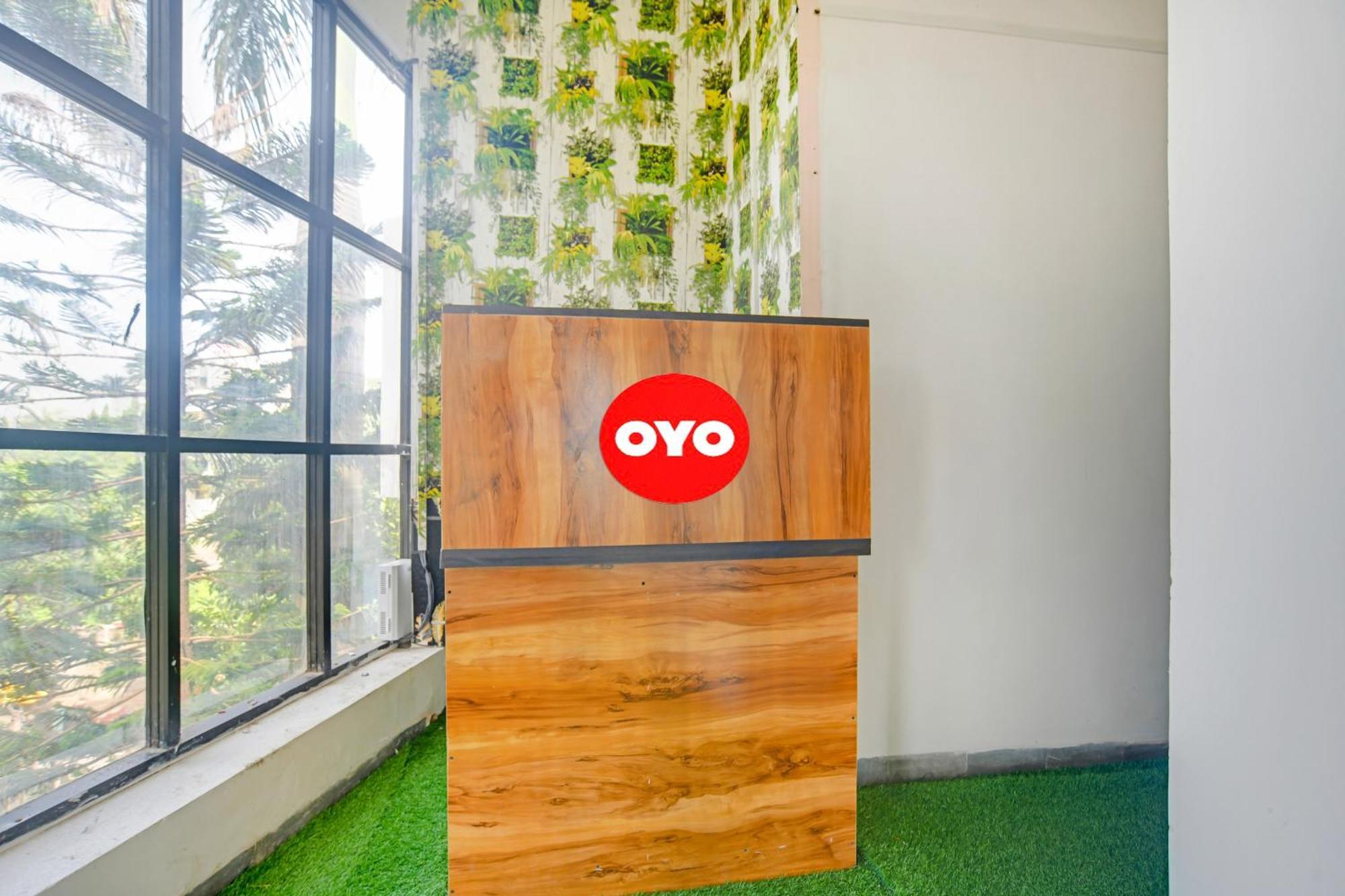 Oyo Flagship Hotel Shree United Indore Buitenkant foto