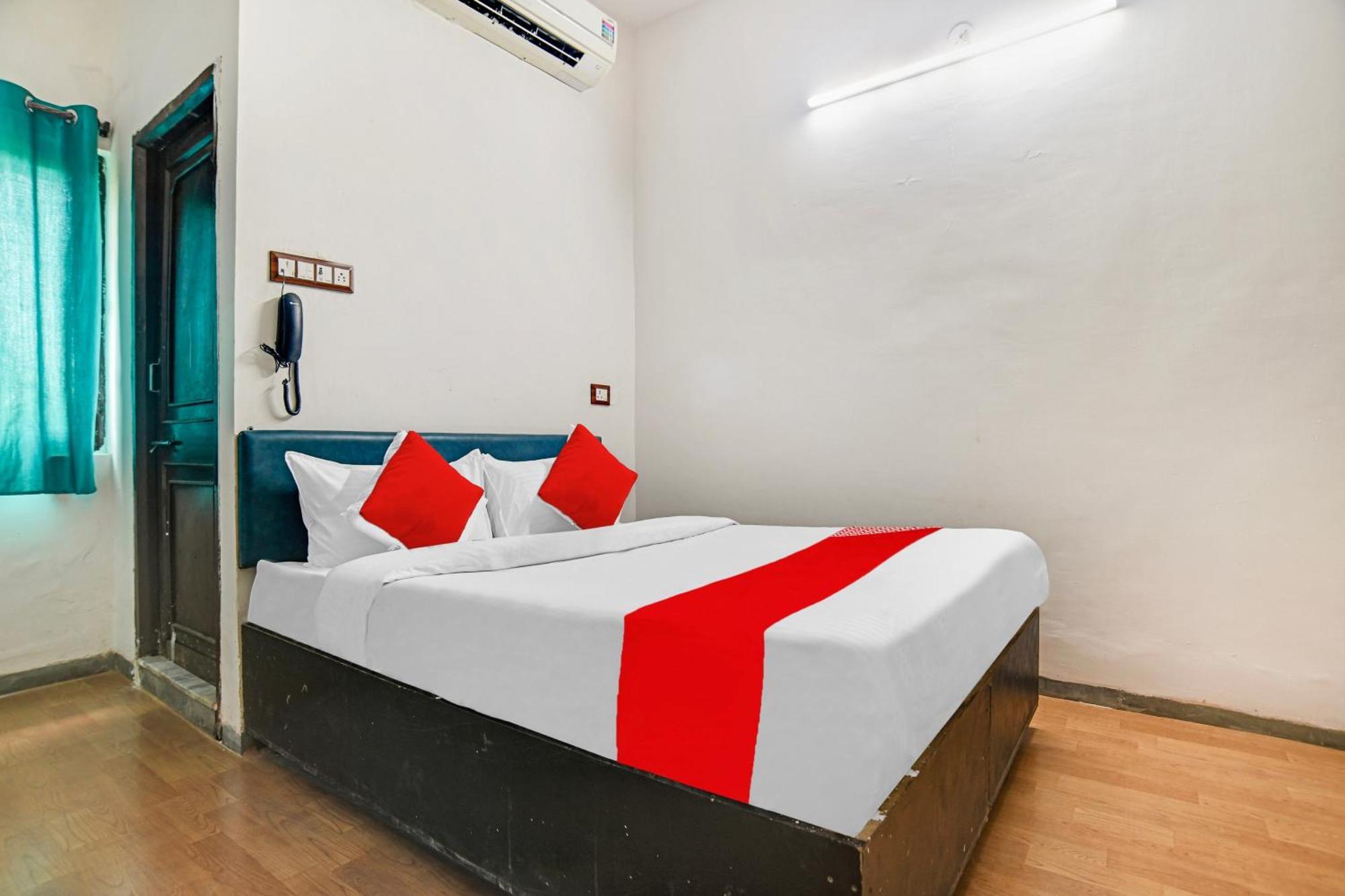 Oyo Flagship Hotel Shree United Indore Buitenkant foto